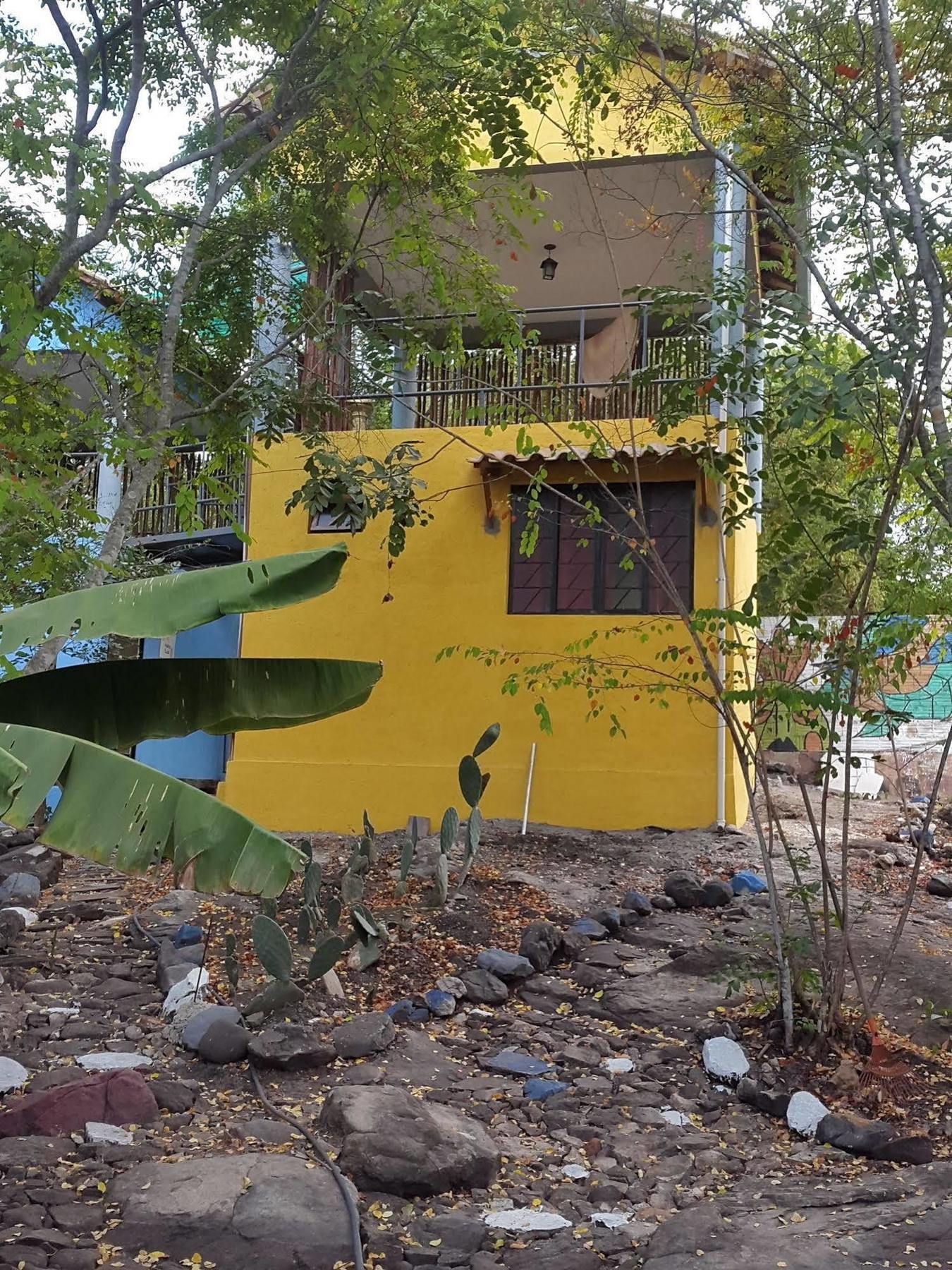Complexo Halley Ленсойс Экстерьер фото